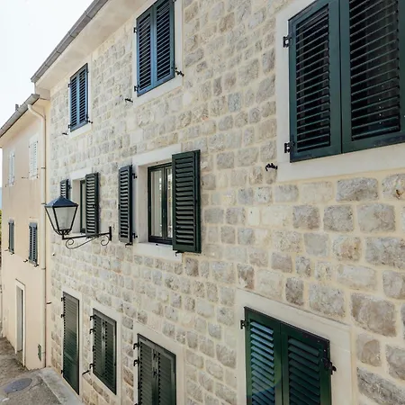 Guesthouse Villa Stari Grad-2